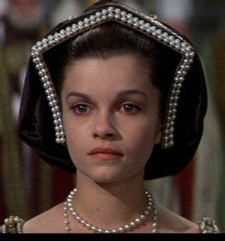 tudor gable hood|anne boleyn hairstyle.